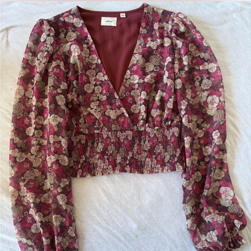 Floral Deep Plunge aritzia Women's Top